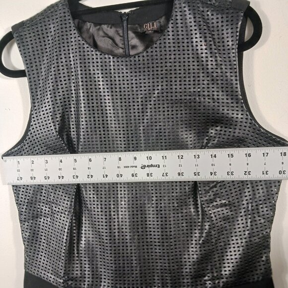 G.I.L.I.  Black Mixed Media Sleeveless Top, Faux Leather, Size 14 Chic Edgy Goth - Picture 10 of 12